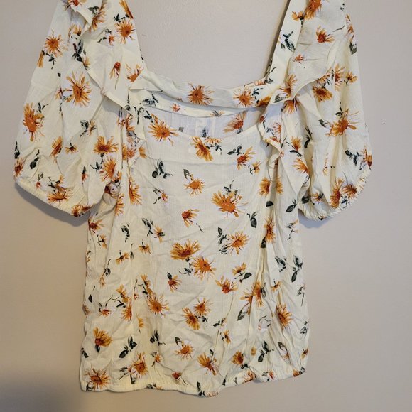 MAURICES DAISY TOP - Picture 2 of 2